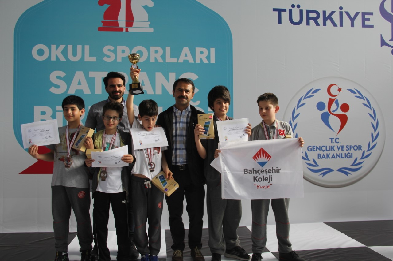 2017 OKUL SPORLARI SATRANÇ TÜRKİYE BİRİNCİLİĞİ ÖDÜL TÖRENİ YAPILDI