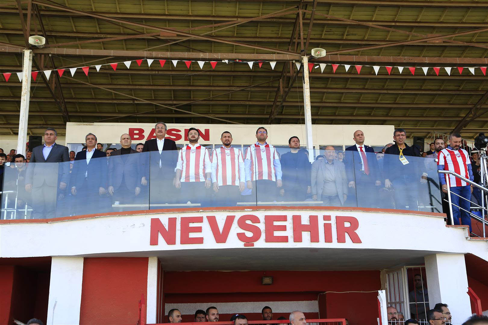 Başkan Ünver’de Nevşehirspor-Adana Büyükşehir Belediyespor maçını İzledi