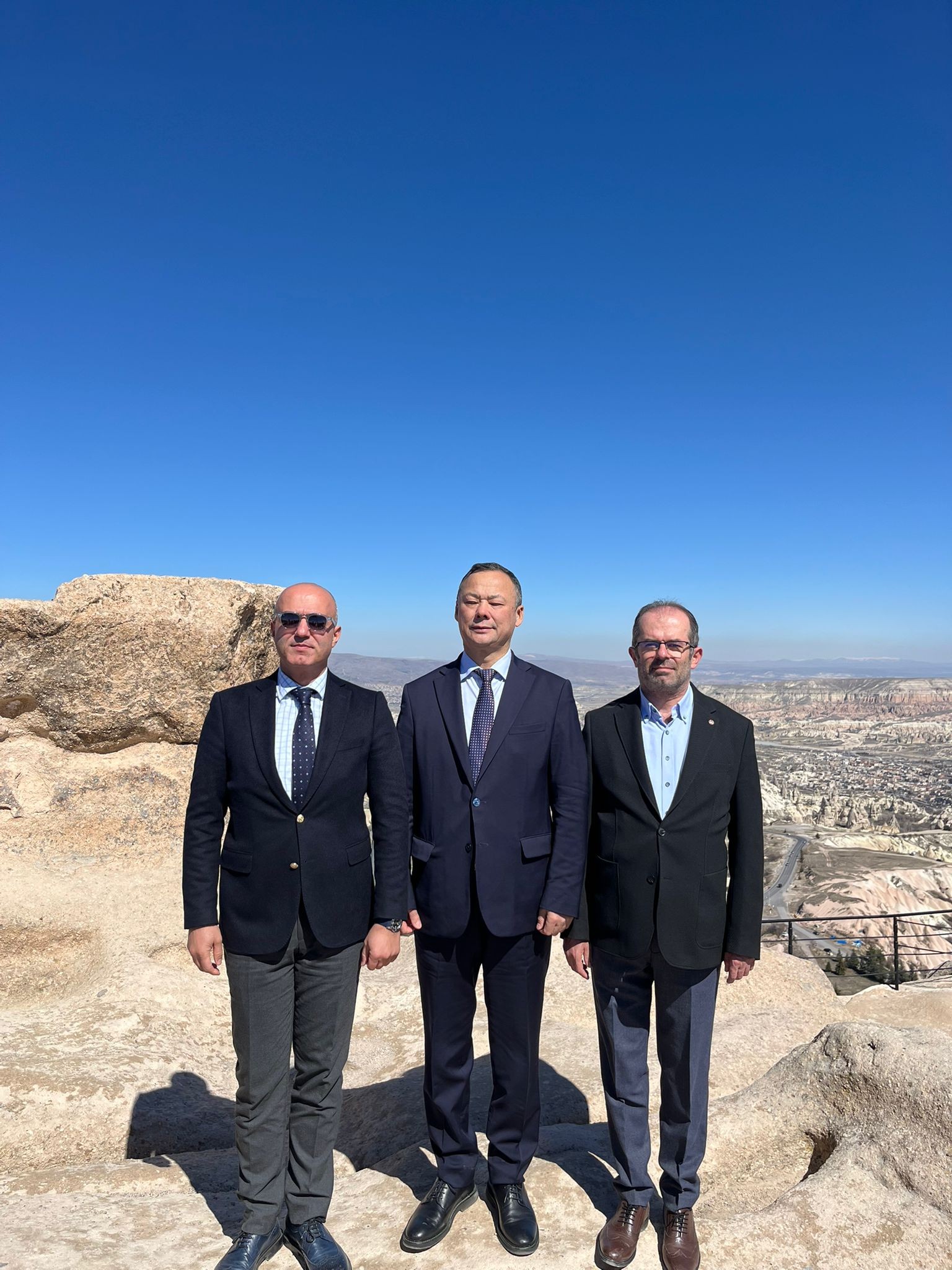 Kırgızistan Ankara Büyükelçisi Kazakbaev’den Uçhisar’a Ziyaret