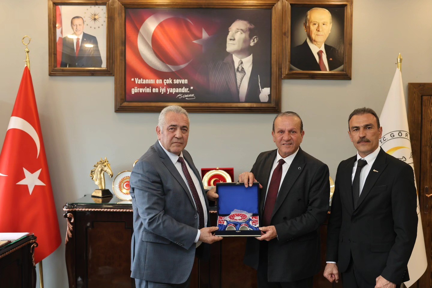 KKTC Başbakan Yardımcısı Ataoğlu ve Beraberindeki Heyet, Başkan Eren’i Ziyaret Etti