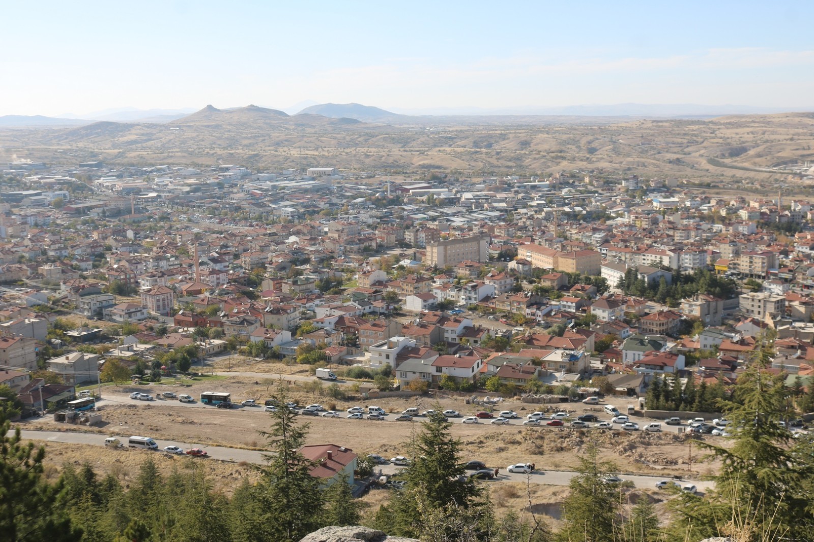 BİZ NEVŞEHİR'İZ, SEBZE FİYATLARININ UZAYA FIRLADIĞI BÖYLE GÜNLERDE  DEVASA SERA ALANLARI NEYİM YAPABİLECEK NE GÜCÜMÜZ,NE MECALİMİZ VAR BİZİM