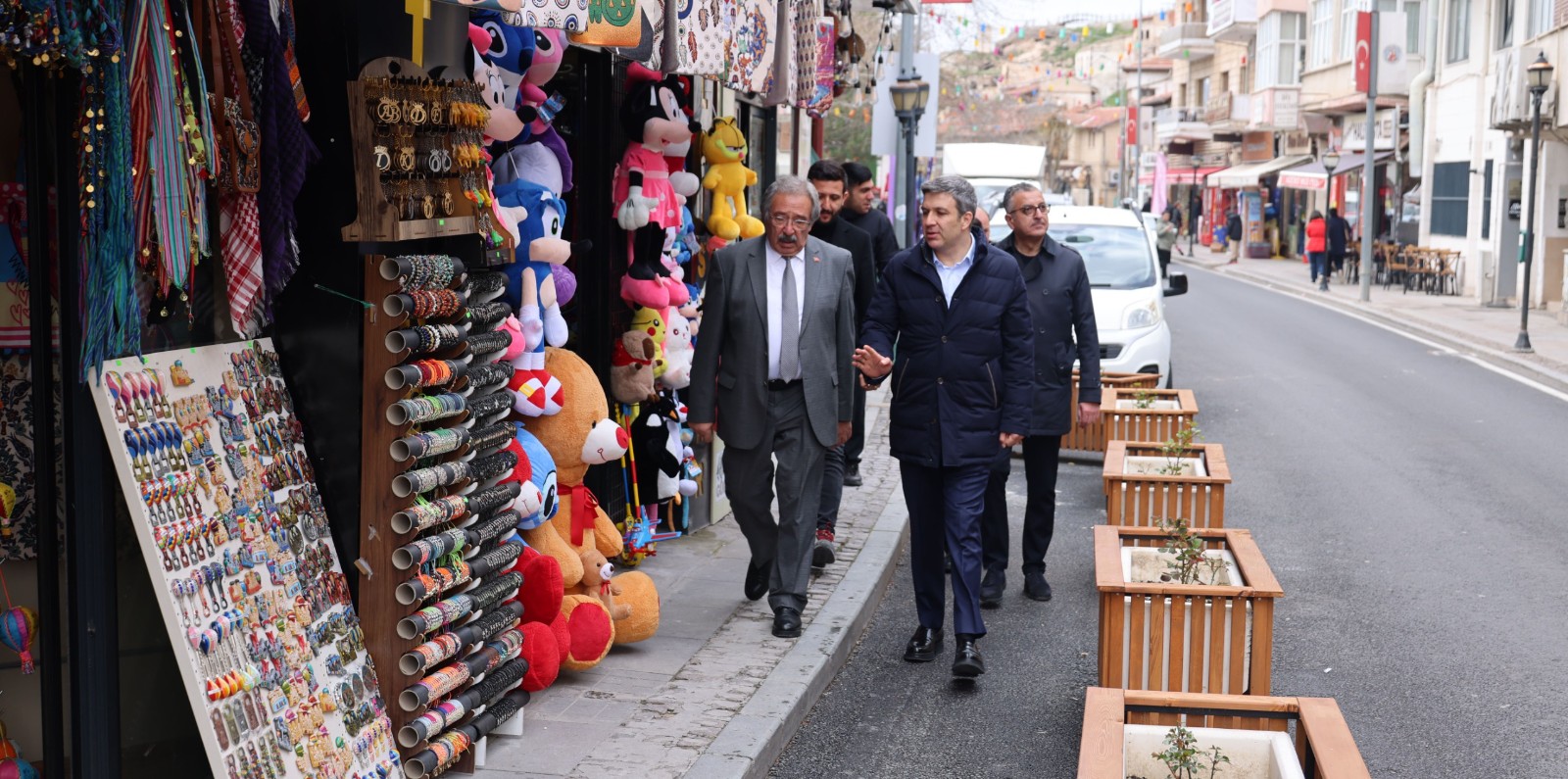 Kapadokya Alan Başkanı Aslanbay, Avanos’ta temaslarda bulundu