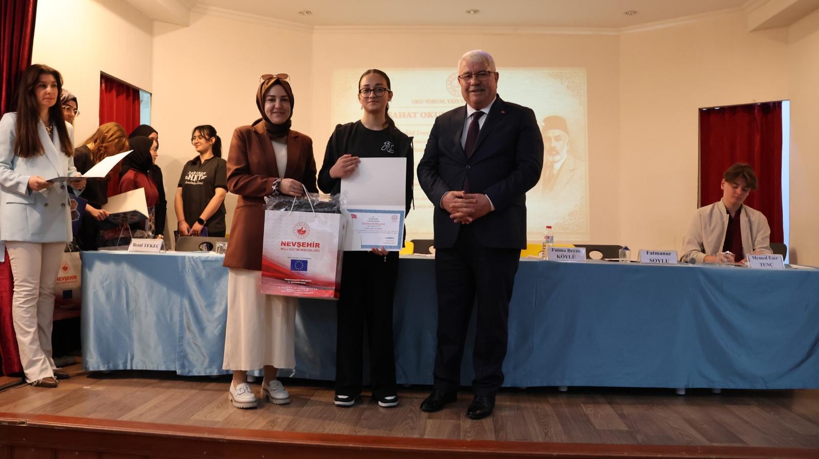 ANADOLU LİSESİNDE SAFAHAT OKUMALARI SÖYLEŞİSİ
