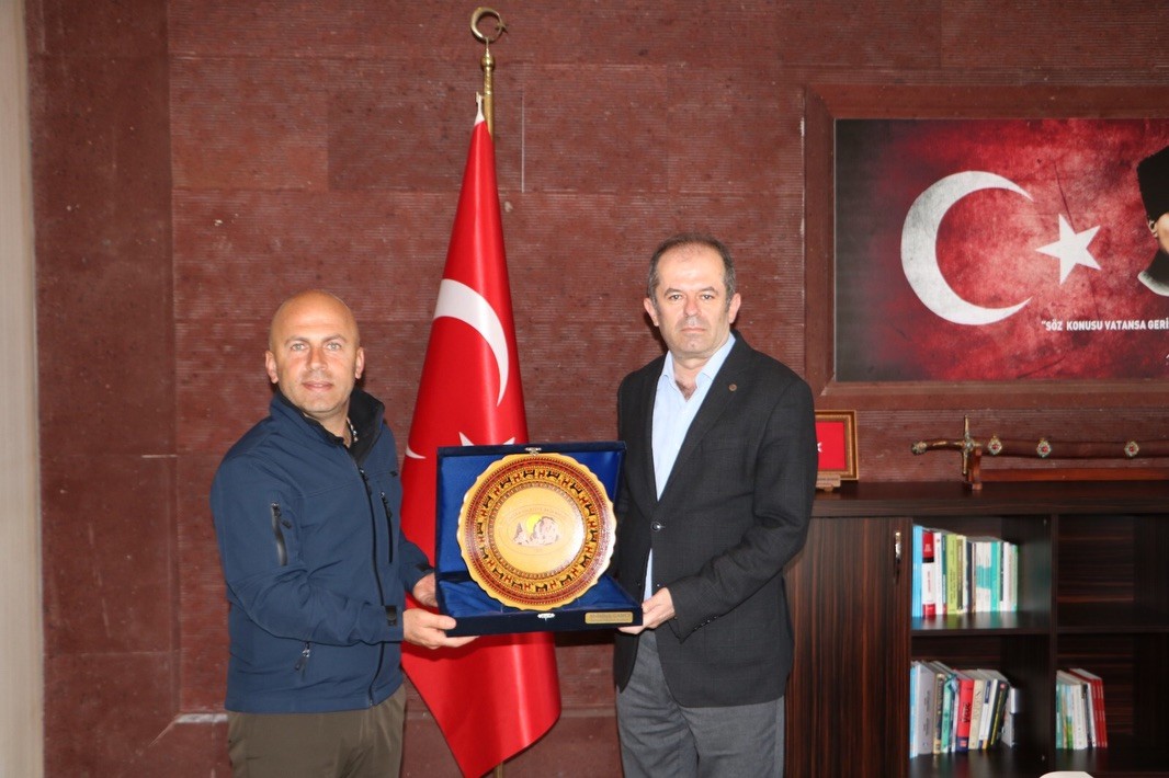 Erzurum Olur Belediye Başkanı Vedat Ergün’den Uçhisar’a Dostluk Ziyareti