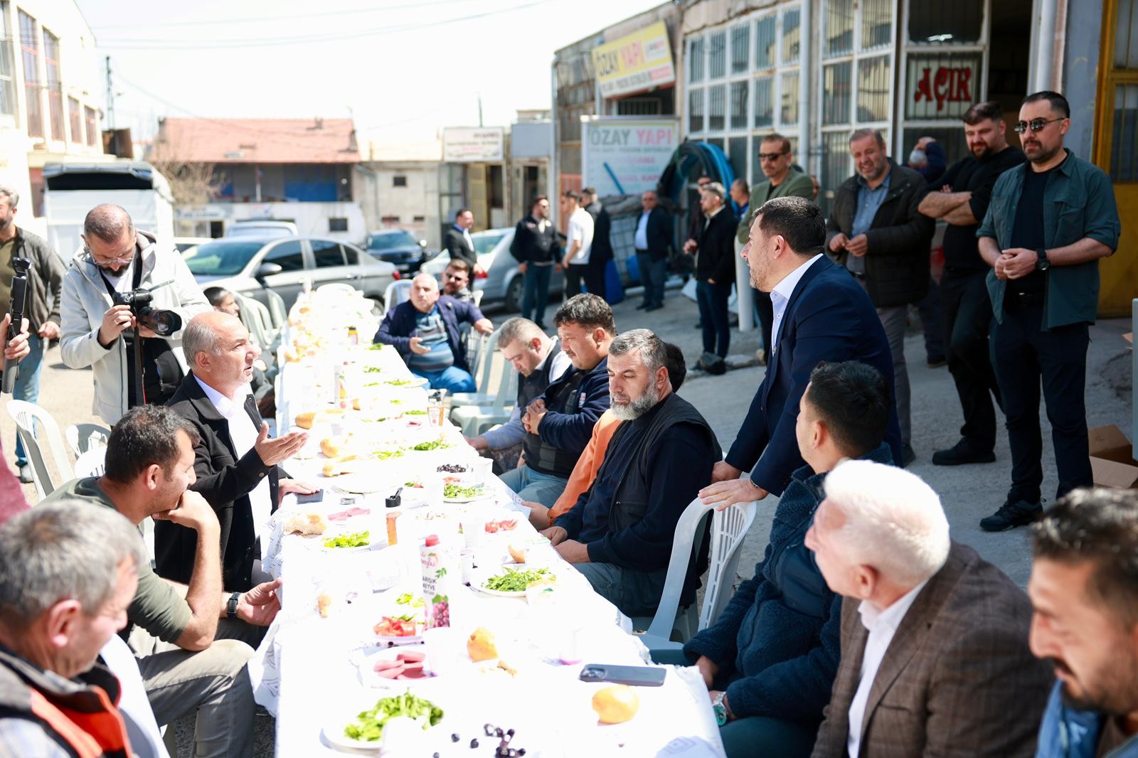 Başkan Arı, Gönül Buluşmaları Kapsamında Yeni Sanayi Sitesi’nde