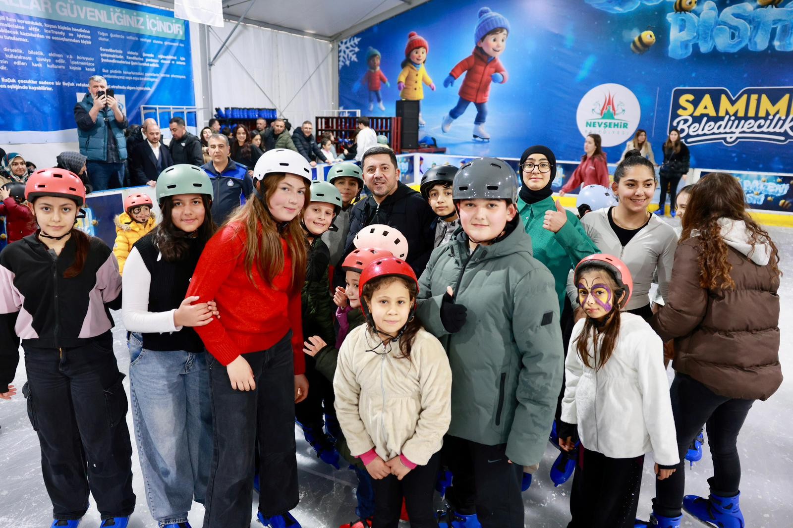 Nevşehir Belediyesi Buz Bateni Pisti , 40 Gün Boyunca 15.000 Tekil Ziyaretçiyi Ağırladı