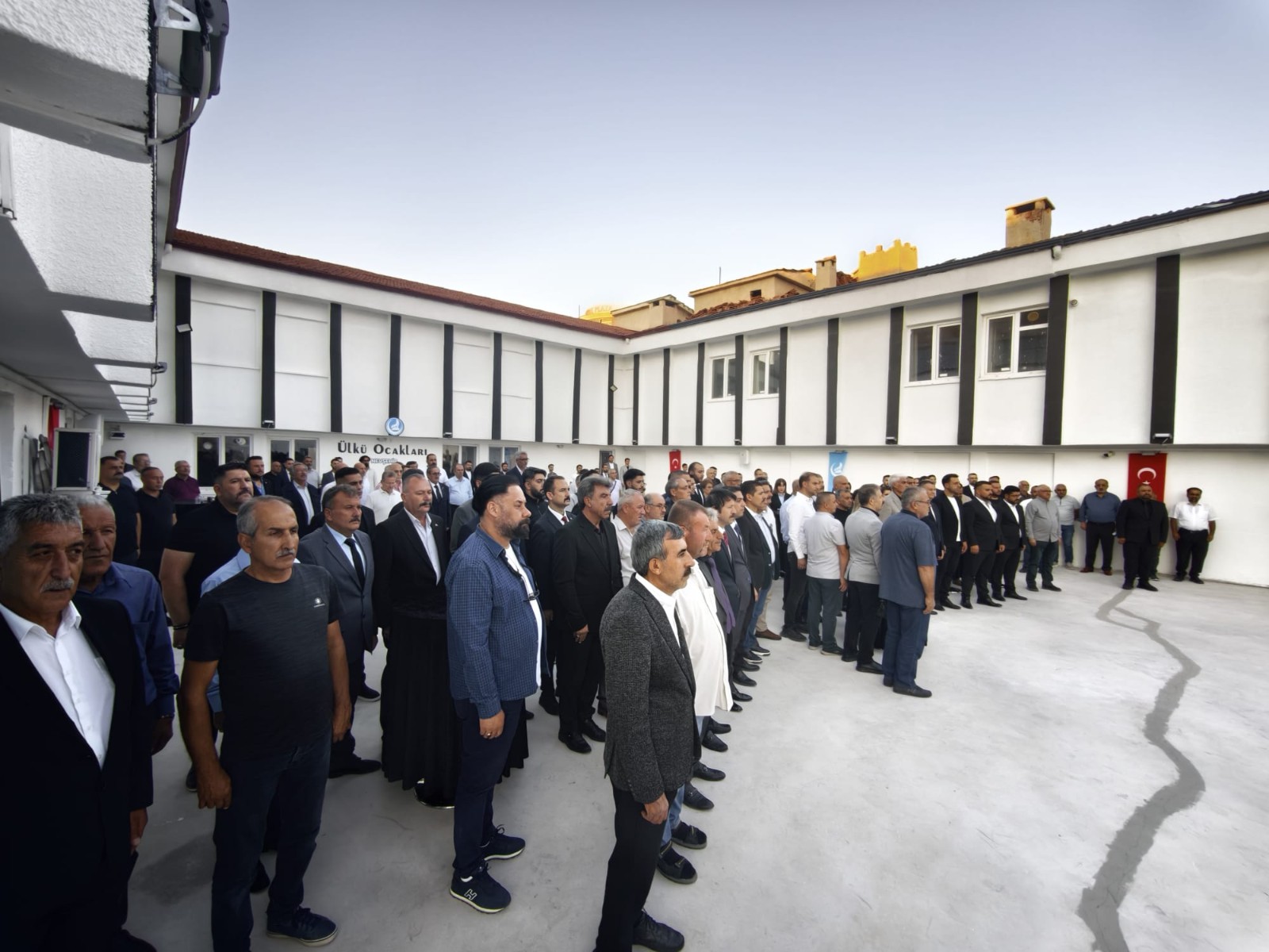 Ülkü Ocakları İl Başkanlığı Hizmet Binası, Yenilenen Görünümü İle Hayran Bıraktı