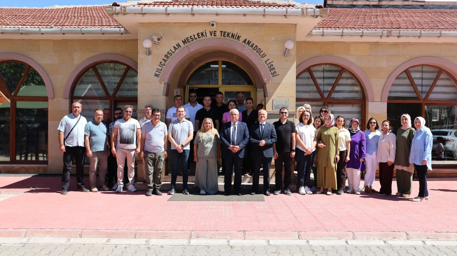 Yazıcı, Ürgüp’de Öğretmenlerle Bir Araya Geldi
