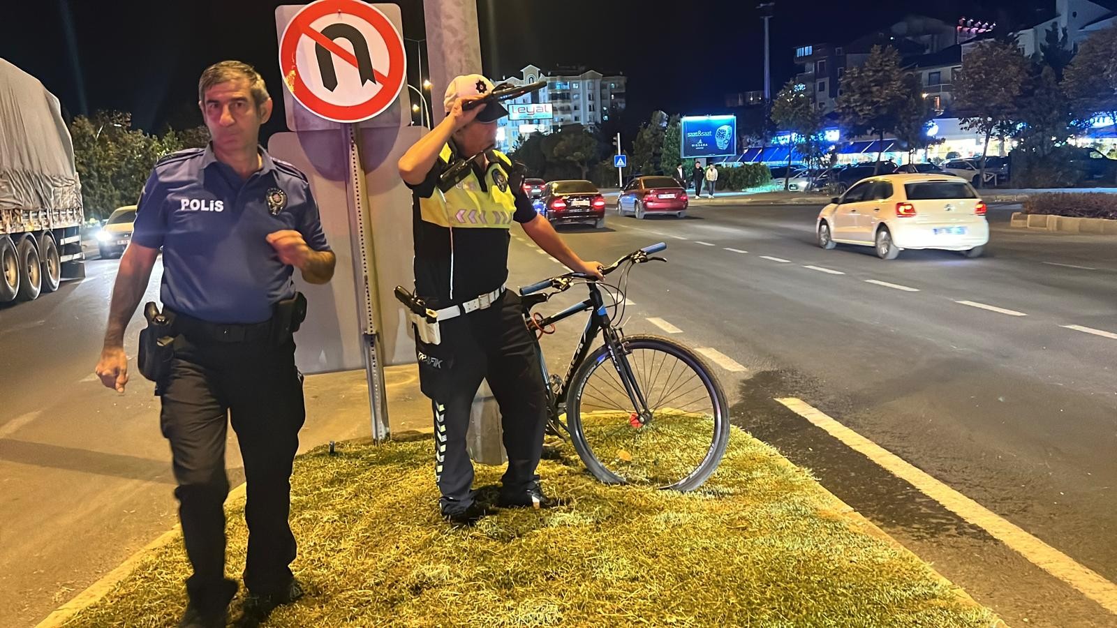 TIR ile bisiklet çarpıştı: 1 yaralı