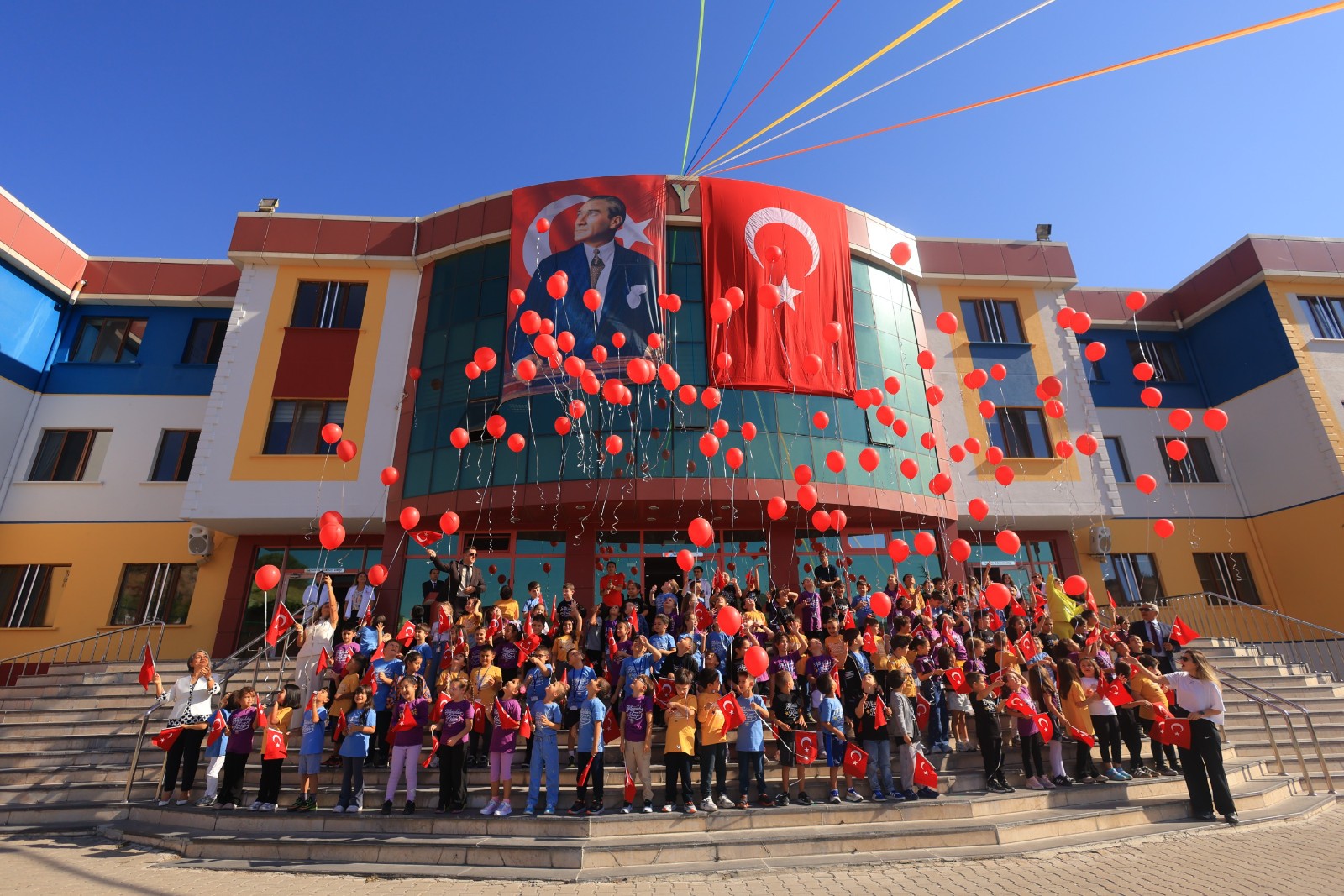 ALTINYILDIZ EĞİTİM KURUMLARINDA YENİ EĞİTİM YILINA COŞKULU BAŞLANGIÇ