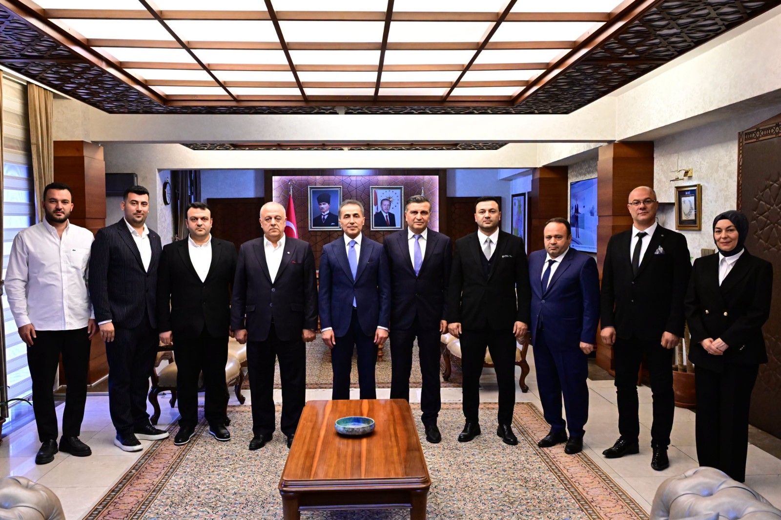 Öbekli Ailesi Huzurevi Yaptırıyor
