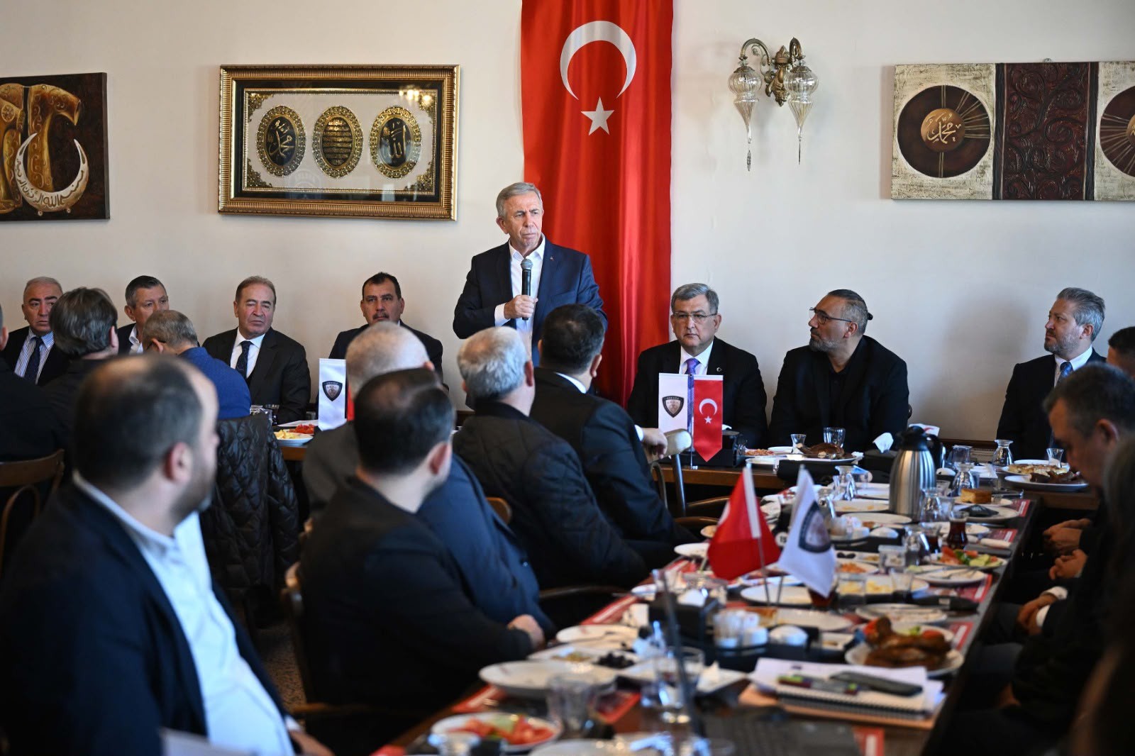 Ödemiş, ABB Başkanı  Yavaş İle Kahvaltıya Katıldı