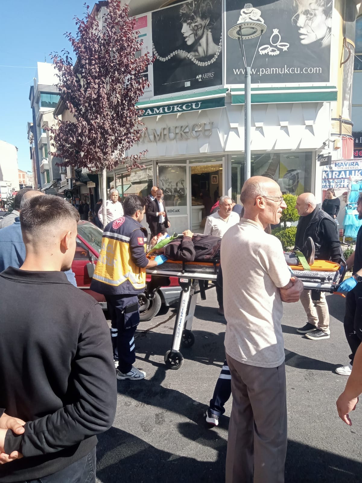 NEVŞEHİR BELEDİYE CADDESİNDE KAZA: 1 YARALI