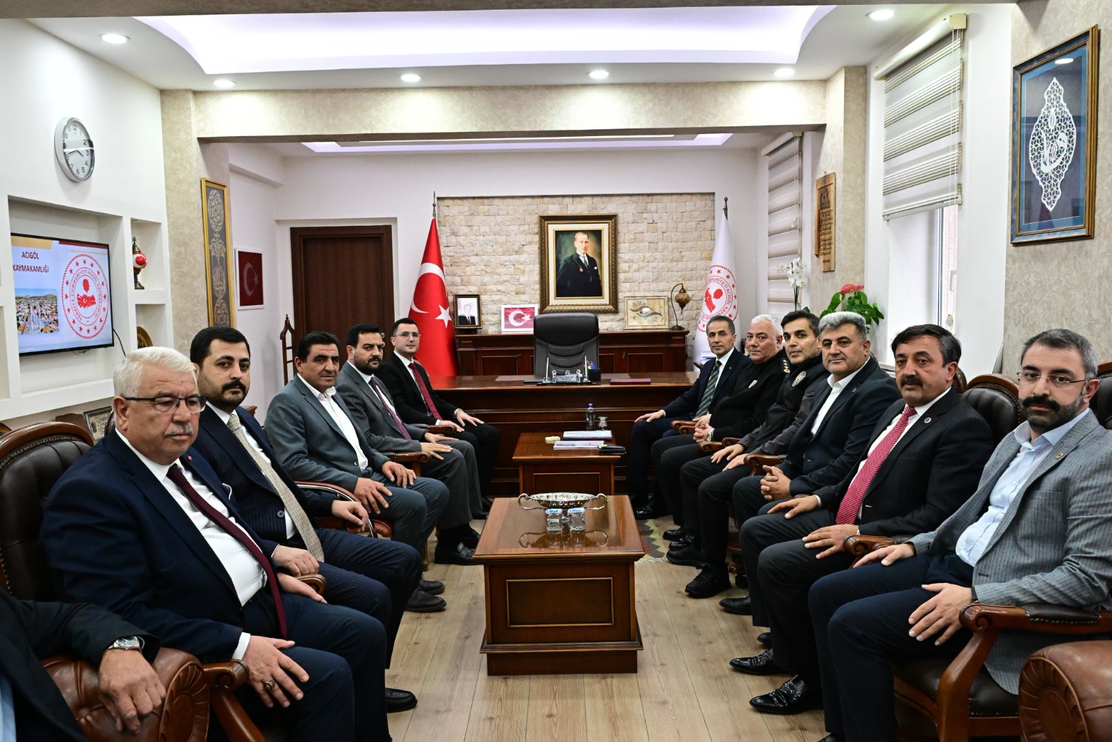 Vali Kök, Acıgöl İlçesini Ziyaret Etti