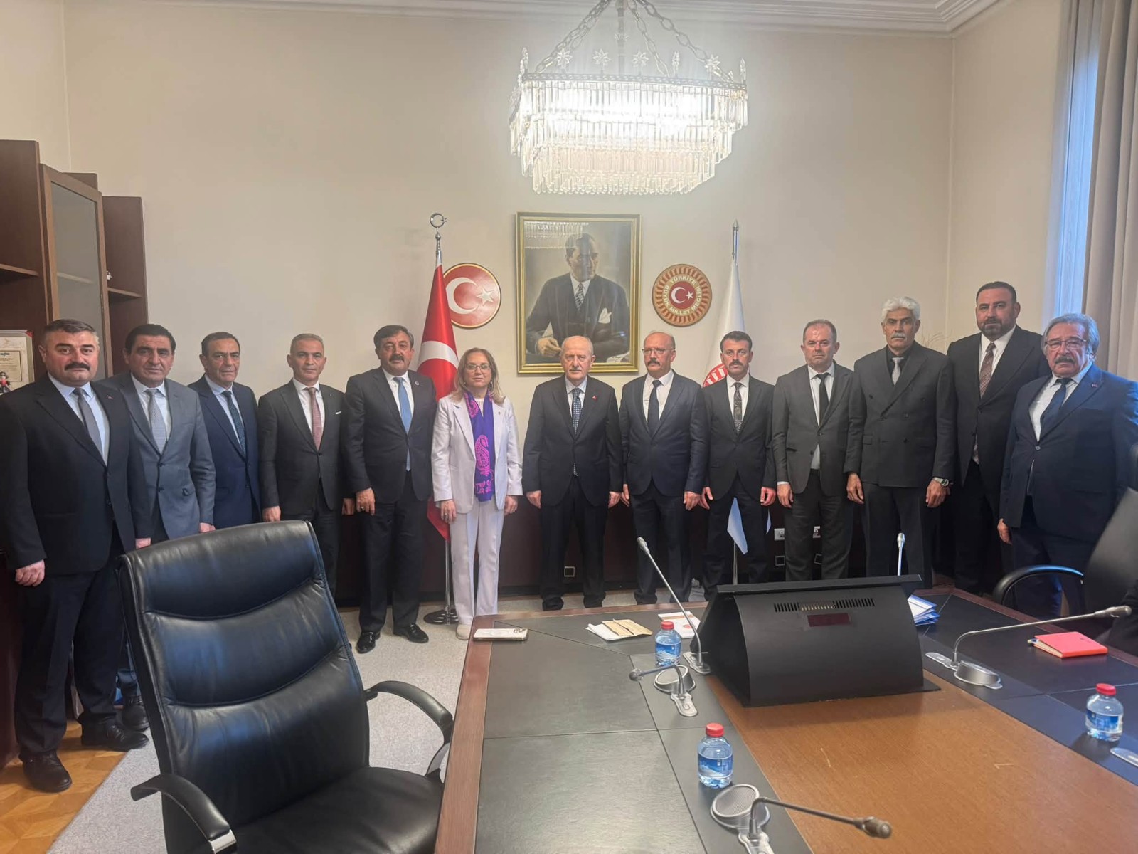 MHP’Lİ BELEDİYE BAŞKANLARI HAREKETİN MERKEZİNDE