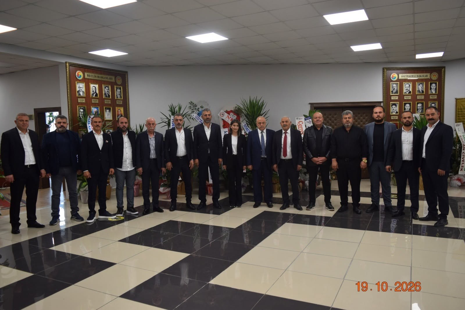 NEVESOB Başkanı Pınarbaşı ve Oda Başkanlarından Öbekli’ye Hayırlı Olsun Ziyareti