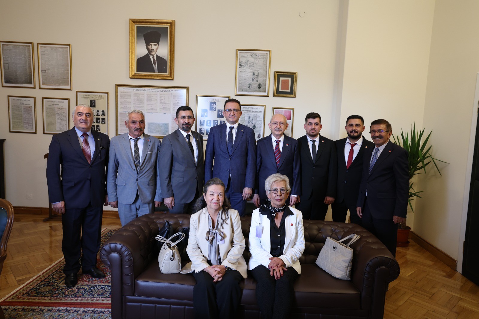 CHP NEVŞEHİR HEYETİ,GENEL BAŞKAN KILIÇDAROĞLU’NU MECLİSTE ZİYARET ETTİ
