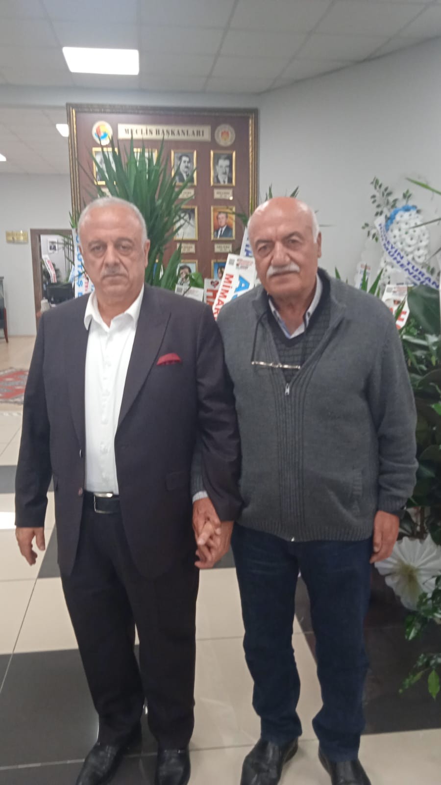 Şair-Ressam Hamiş, NTSO Başkanı Öbekli’ye Hayırlı Olsun Ziyaretinde Bulundu