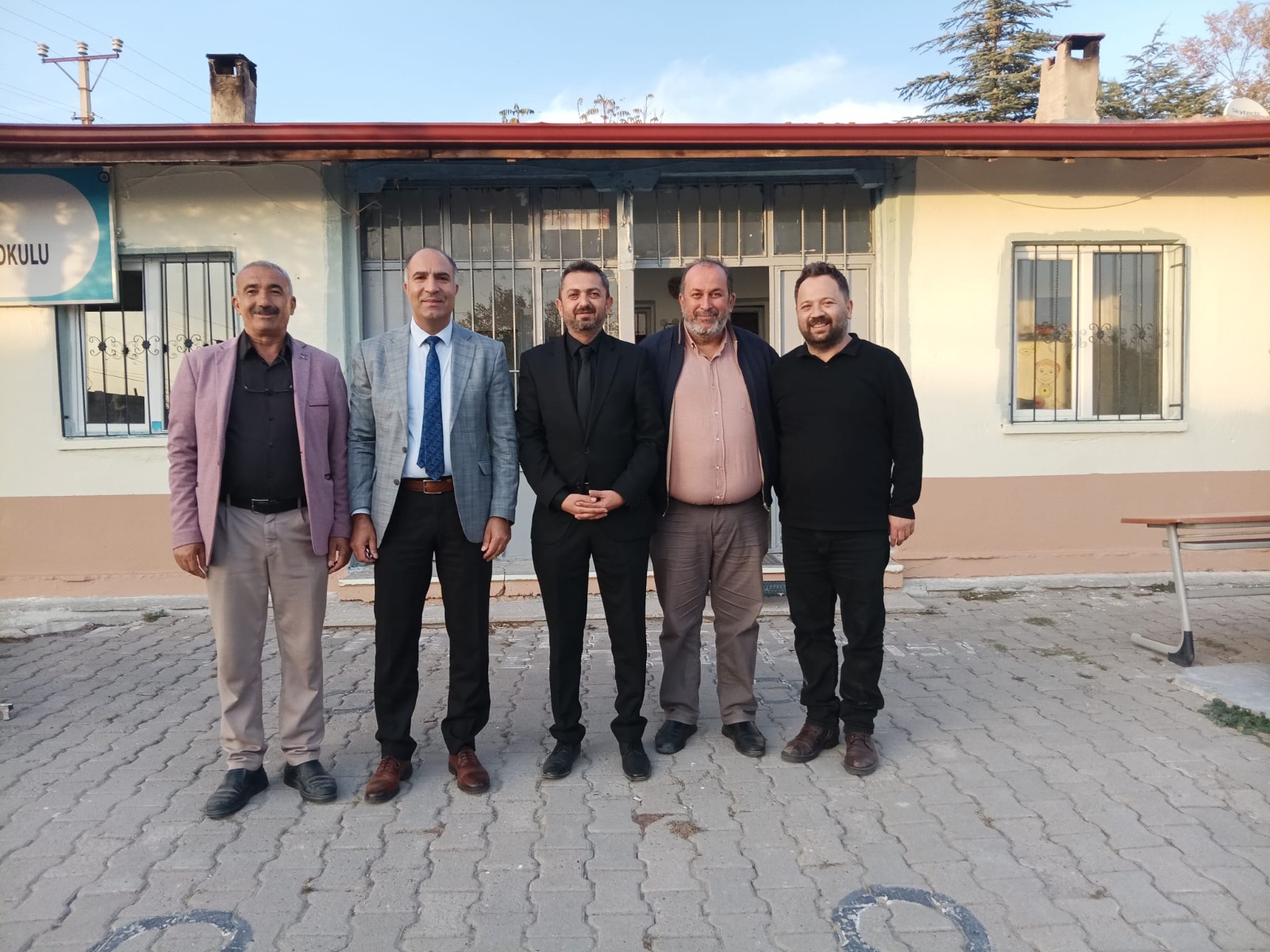 Yeniyaylacık İlkokulunda Yenileme Çalışması: Eğitime Dayanışma Desteği