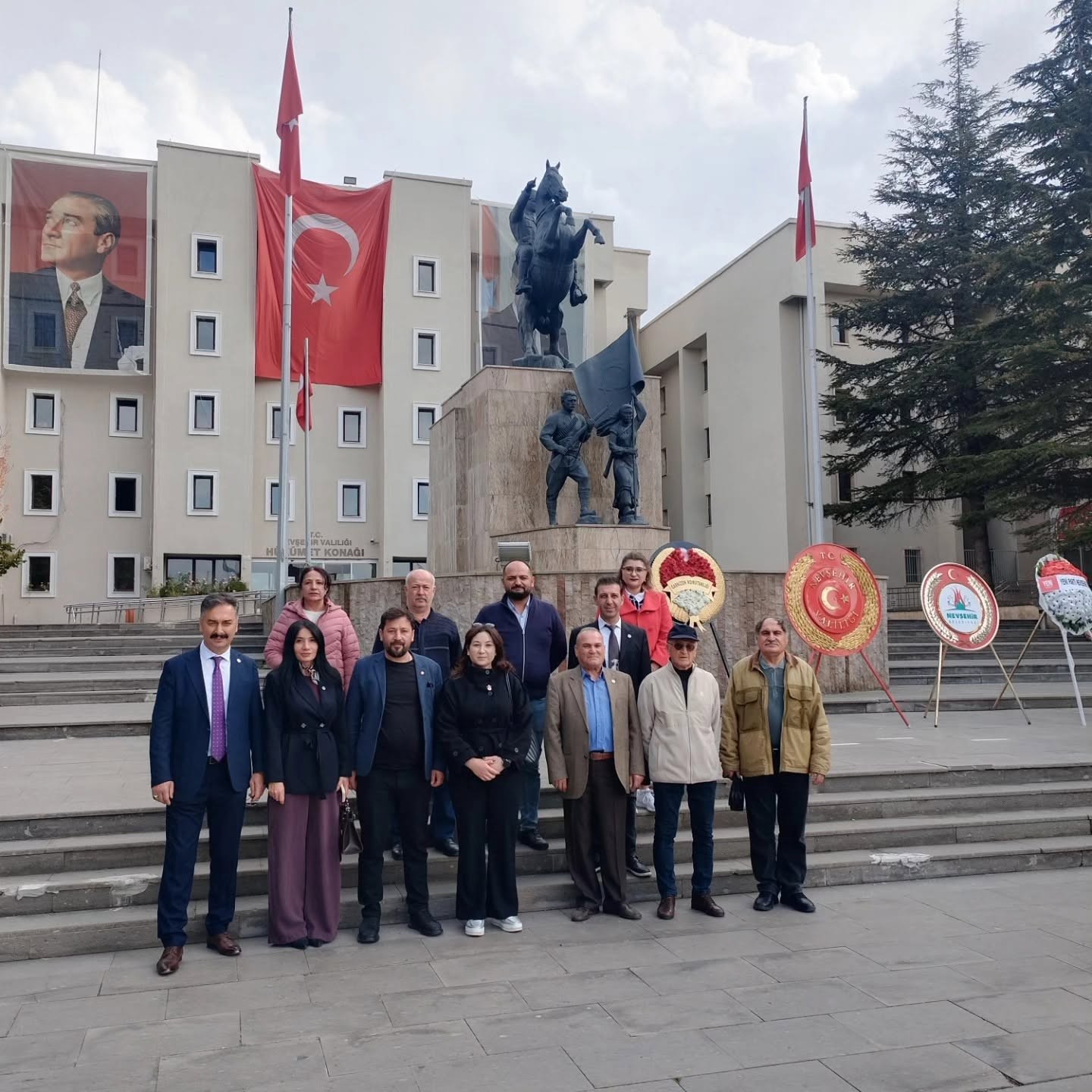 Yeni Parti Heyeti, Atatürk Anıtına Çelenk Sundu