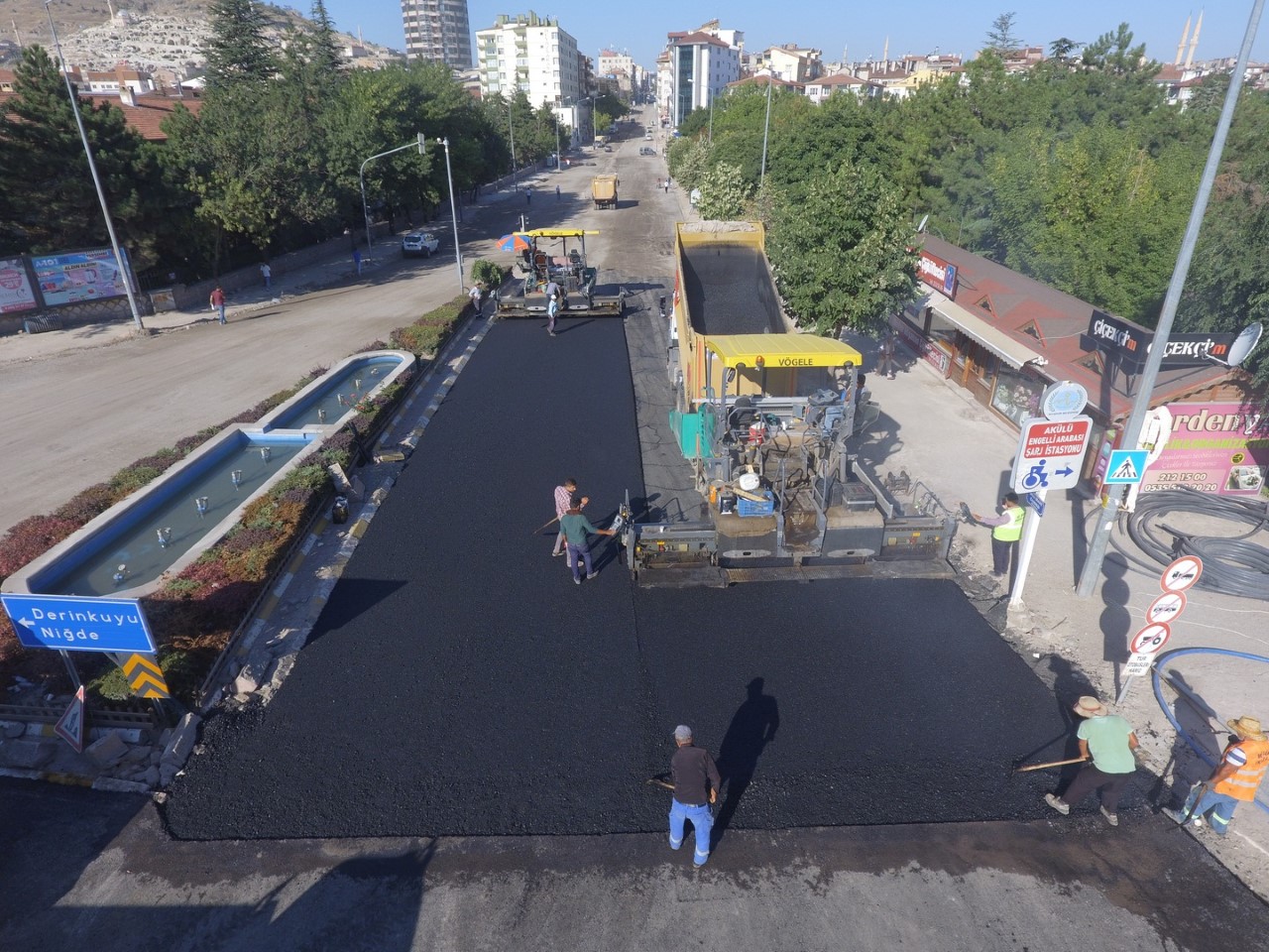 MİLLİ İRADE CADDESİNDE SICAK ASFALT ÇALIŞMALARI BAŞLADI