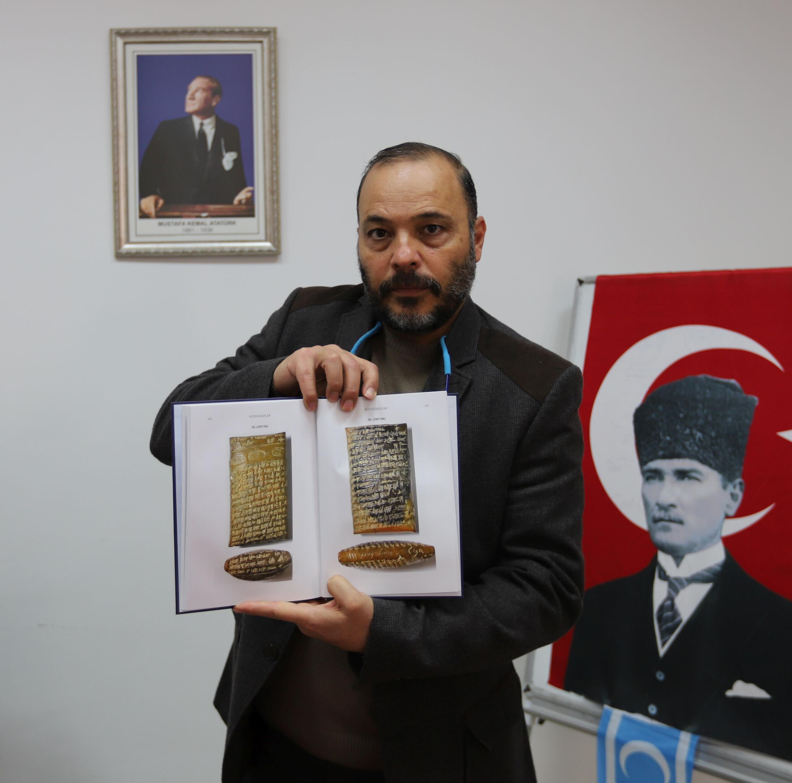 NEVÜ Öğretim Üyesi Prof. Dr. Gökçek’ten Tarihe Işık Tutacak Çalışma “Kahramanmaraş’ta Bulunmuş Yeni Asurca Tabletler”