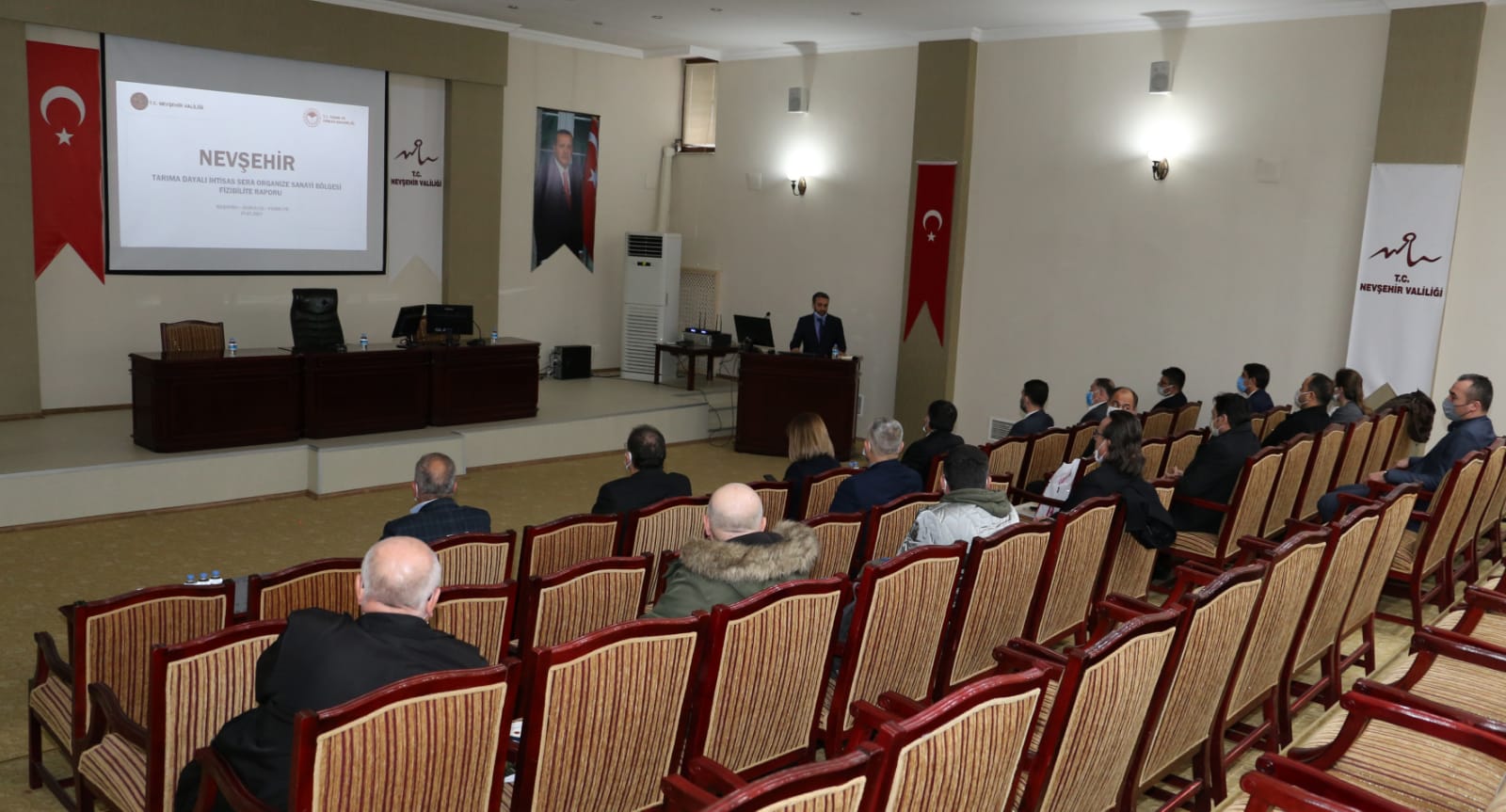 Bahçelerde Maydanoz, Gel Bize Bazı Bazı veya “Tarıma Dayalı Sera İhtisas Organize Sanayi Bölgesi Fizibilite Raporu”