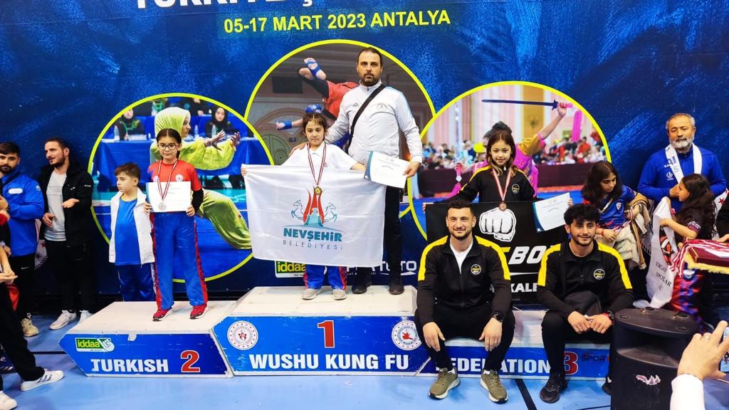 SPORCULARIMIZ WUSHU KUNG-FU TÜRKİYE ŞAMPİYONASI’NDAN 18 MADALYA İLE DÖNDÜ