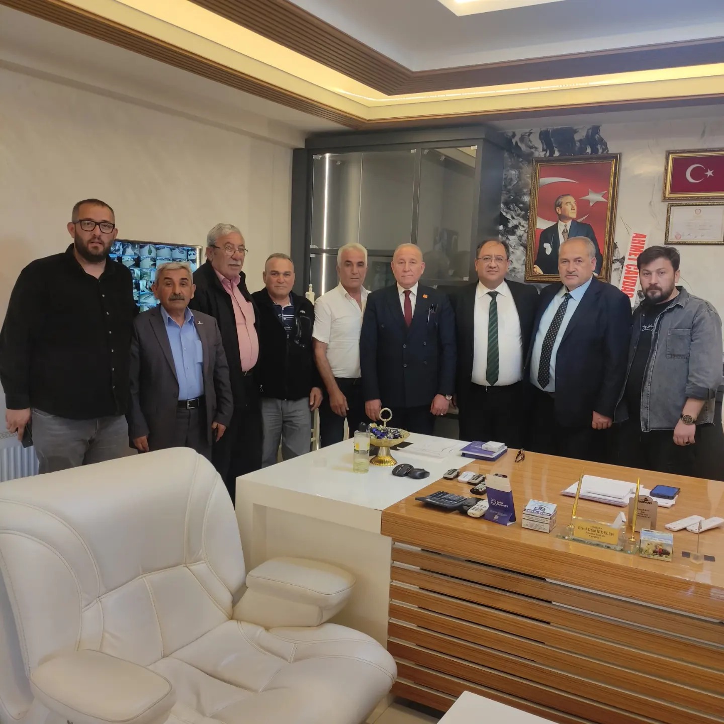 CHP Heyetinden Yazıhüyük Belediye Başkanı Demirdelen’e Hayırlı Olsun Ziyareti