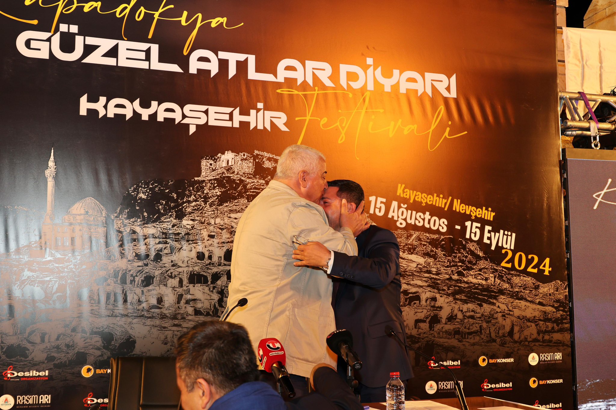 BORSA KAVŞAĞI’NIN İSMİ ARTIK  ABDULLAH ÇATLI MEYDANI