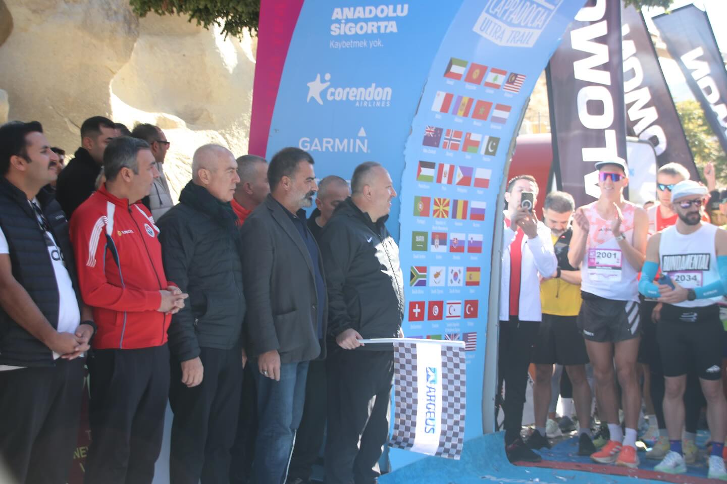 Vali Fidan, Salomon Cappadocia Ultra-Trail Koşusunun Startını Verdi