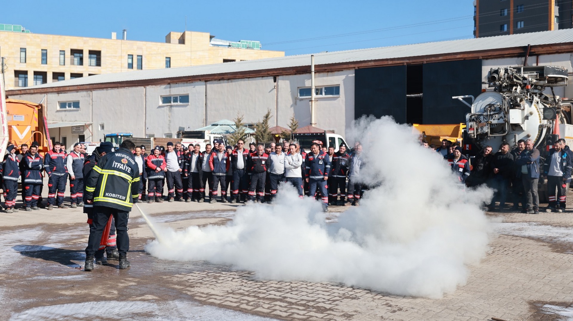 Nevşehir İtfaiyesi’nden Koruma, Kurtarma ve Söndürme Eğitimleri Sürüyor