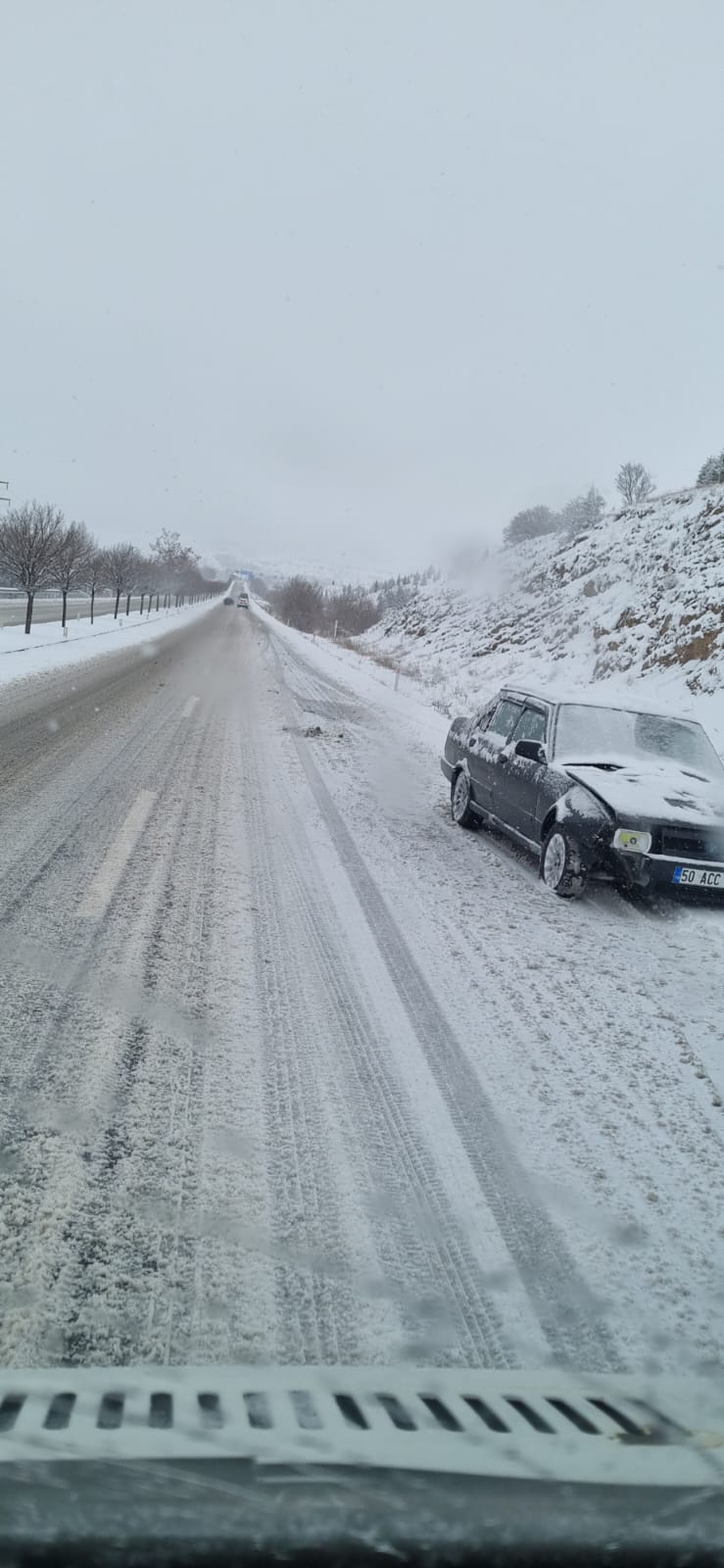 Kar Yağışının Ardından Yollar Felç