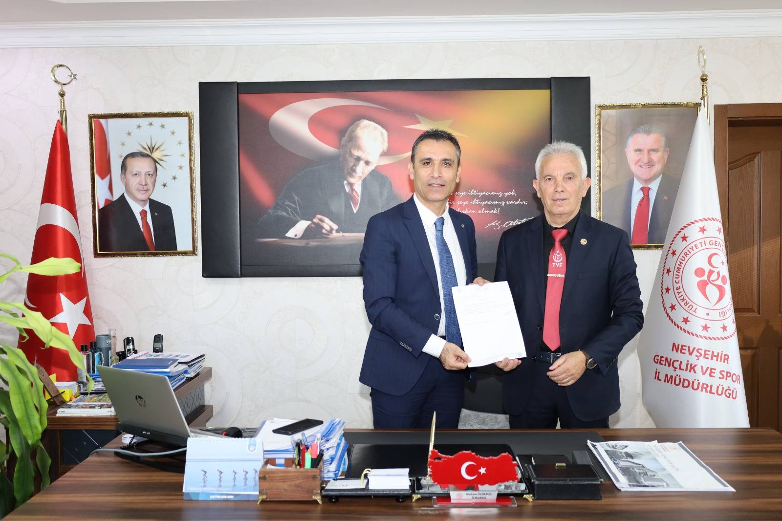 VOLEYBOL’UN DUAYEN İSMİ İLHAN EKİCİ, VOLEYBOL İL TEMSİLCİLİĞİNDE 7. DÖNEM  İÇİN YETKİLENDİRİLDİ