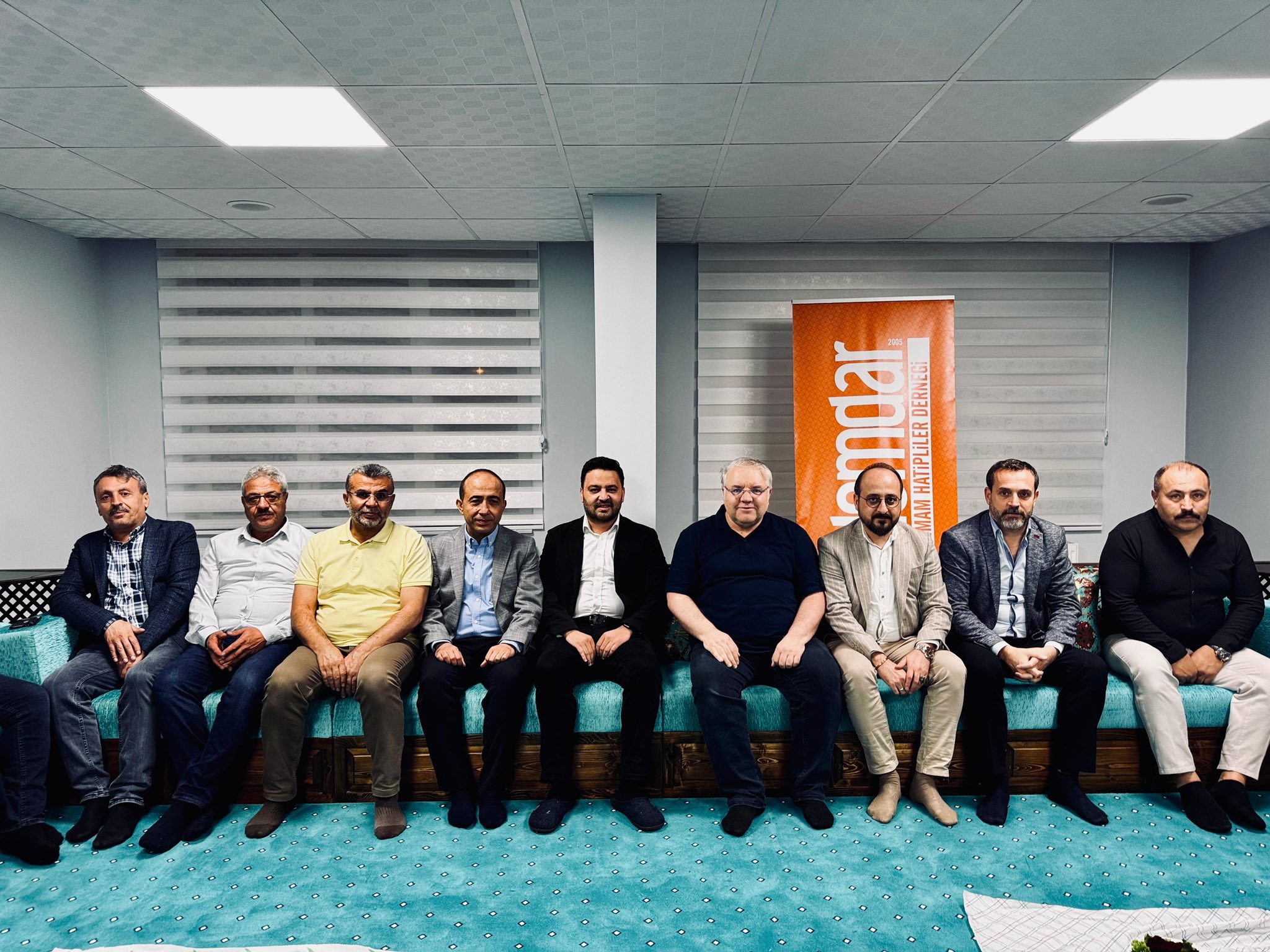 AYGÜN VE HEYETİNDEN ALEMDAR BAŞKANI KAHRAMAN’A ZİYARET