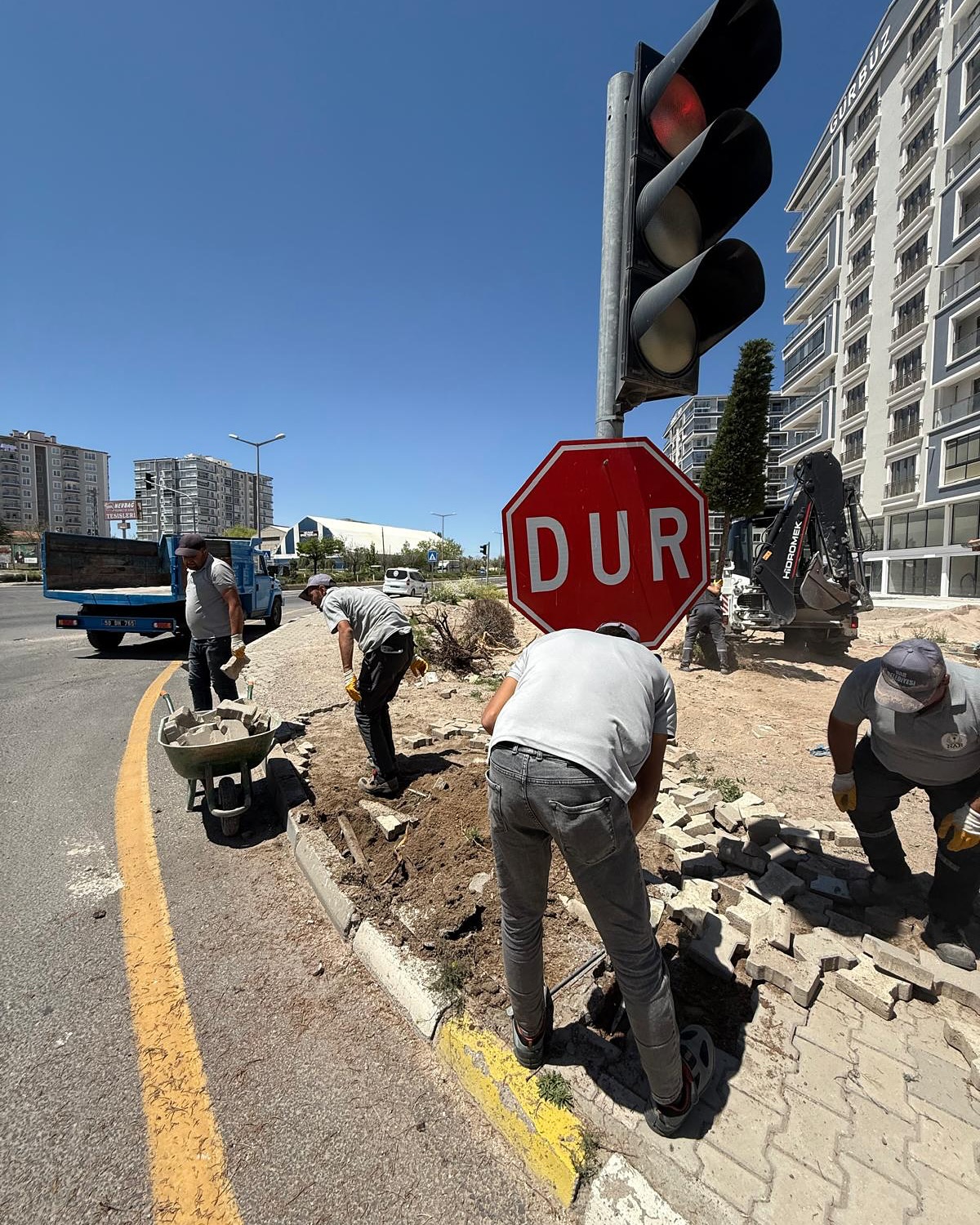 Başkan Özçelik; “ Kasabamızın Estetiği, Ayrıntılarda Gizlidir”
