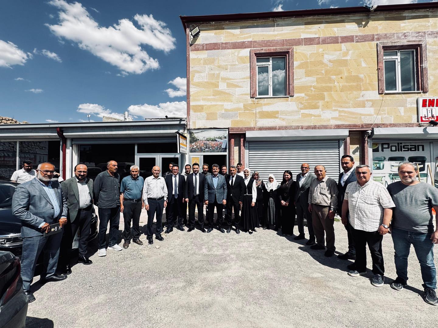 AK Parti Nevşehir’den Tüm İlçelere Çıkartma: Teşkilat Ruhu Sahada, Hedef 2028 ve Ötesi!