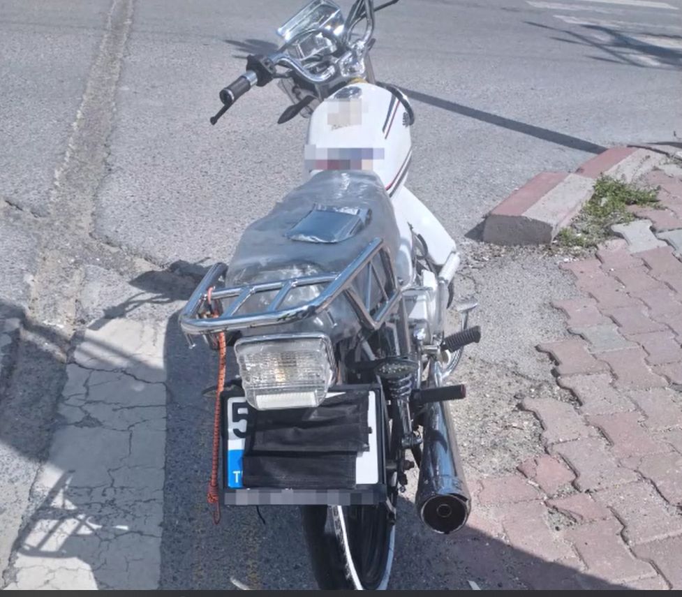 Motosikletinin Plakasını Maske İle Kapatan Sürücüye 19.396 TL İdari Para Cezası Uygulandı