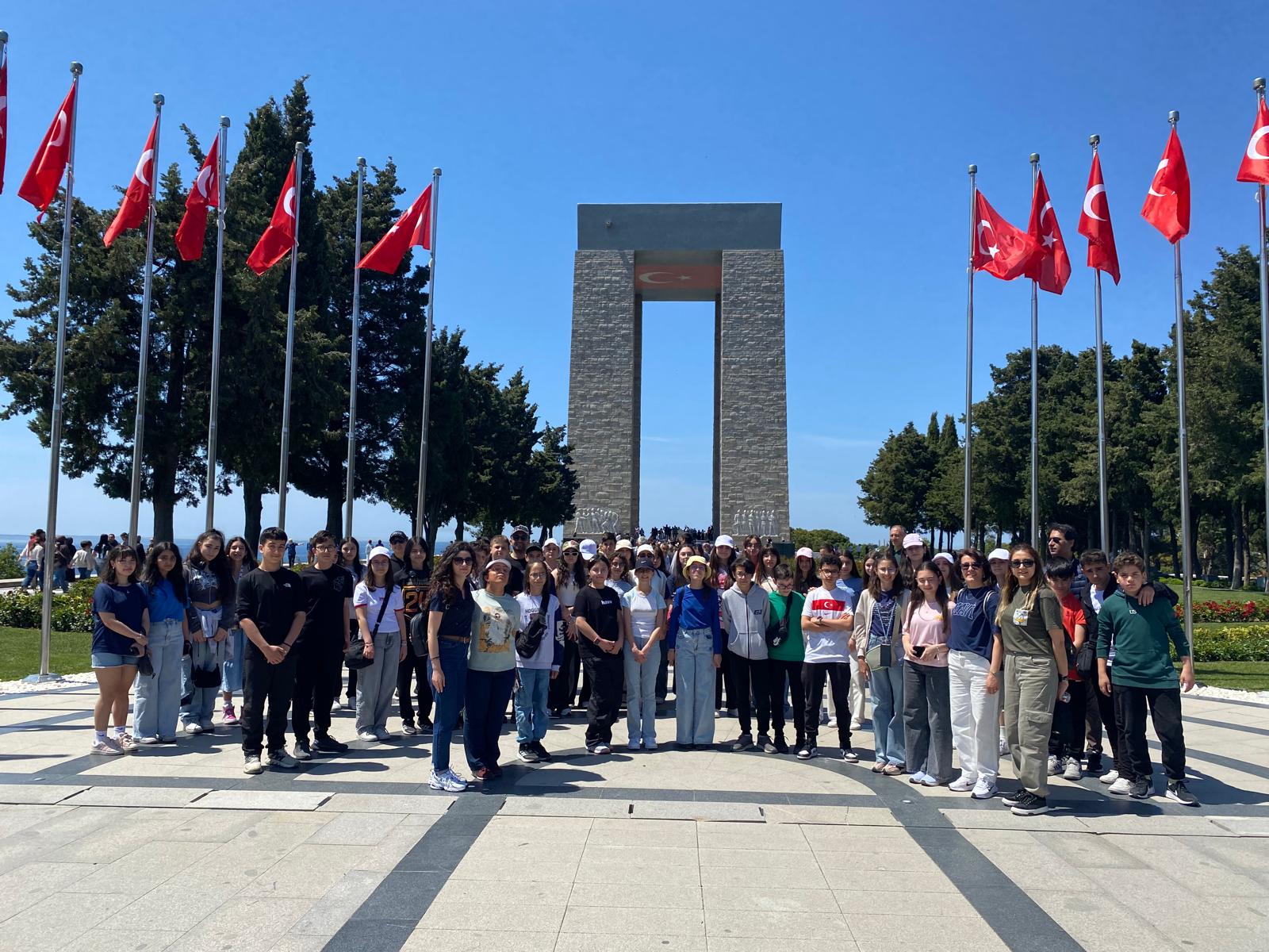 ALTINYILDIZ İLKÖĞRETİM KURUMU 7. SINIFLARI BURSA VE ÇANAKKALE’DE TARİHLE BULUŞTU