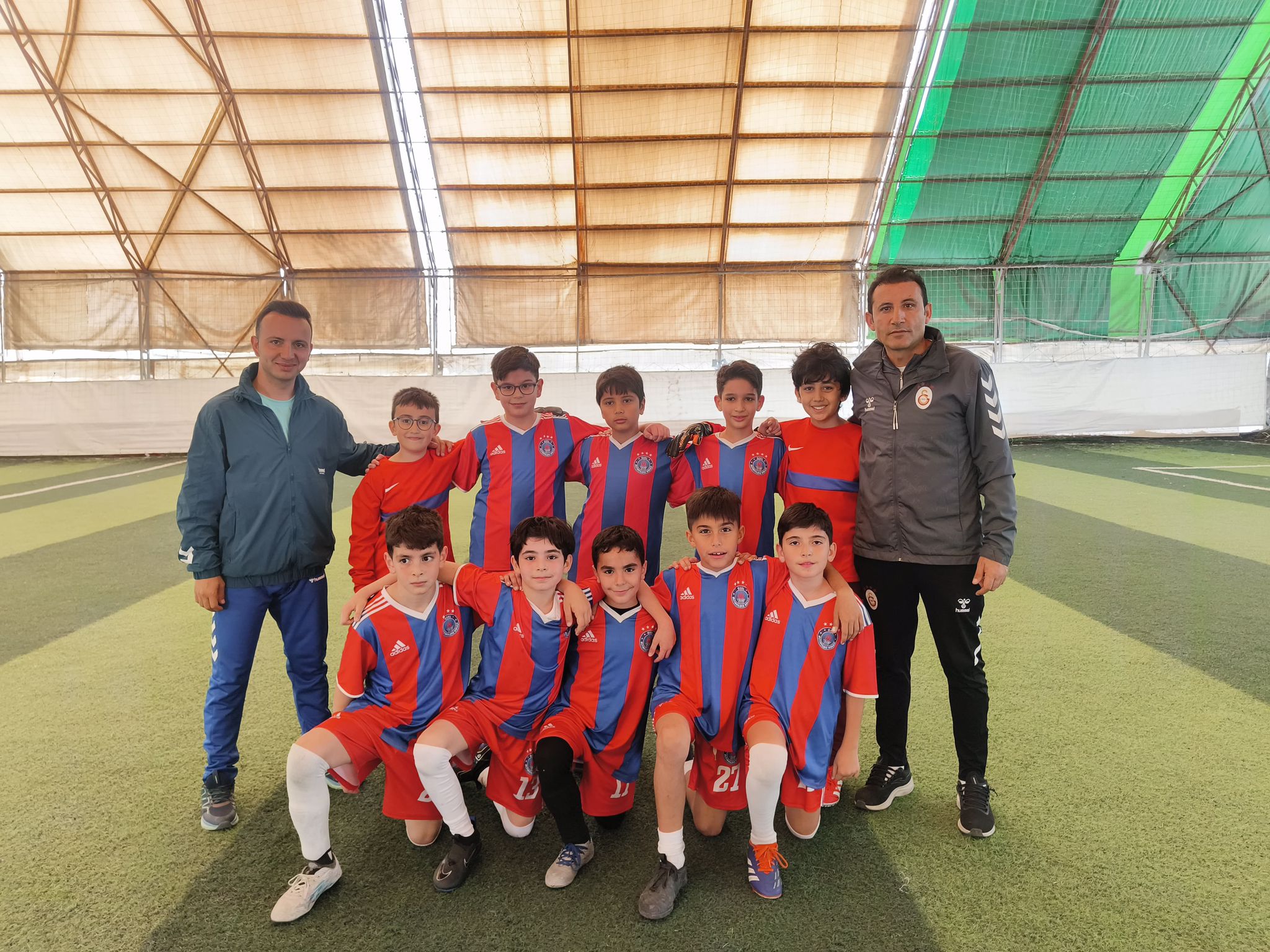 ALTINYILDIZ İLKÖĞRETİM KURUMU İLKOKUL FUTBOL TAKIMI NAMAĞLUP FİNALLERDE