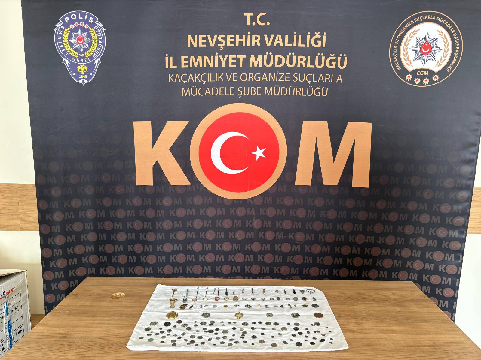 157 Adet Tarihi Eser Ele Geçirildi