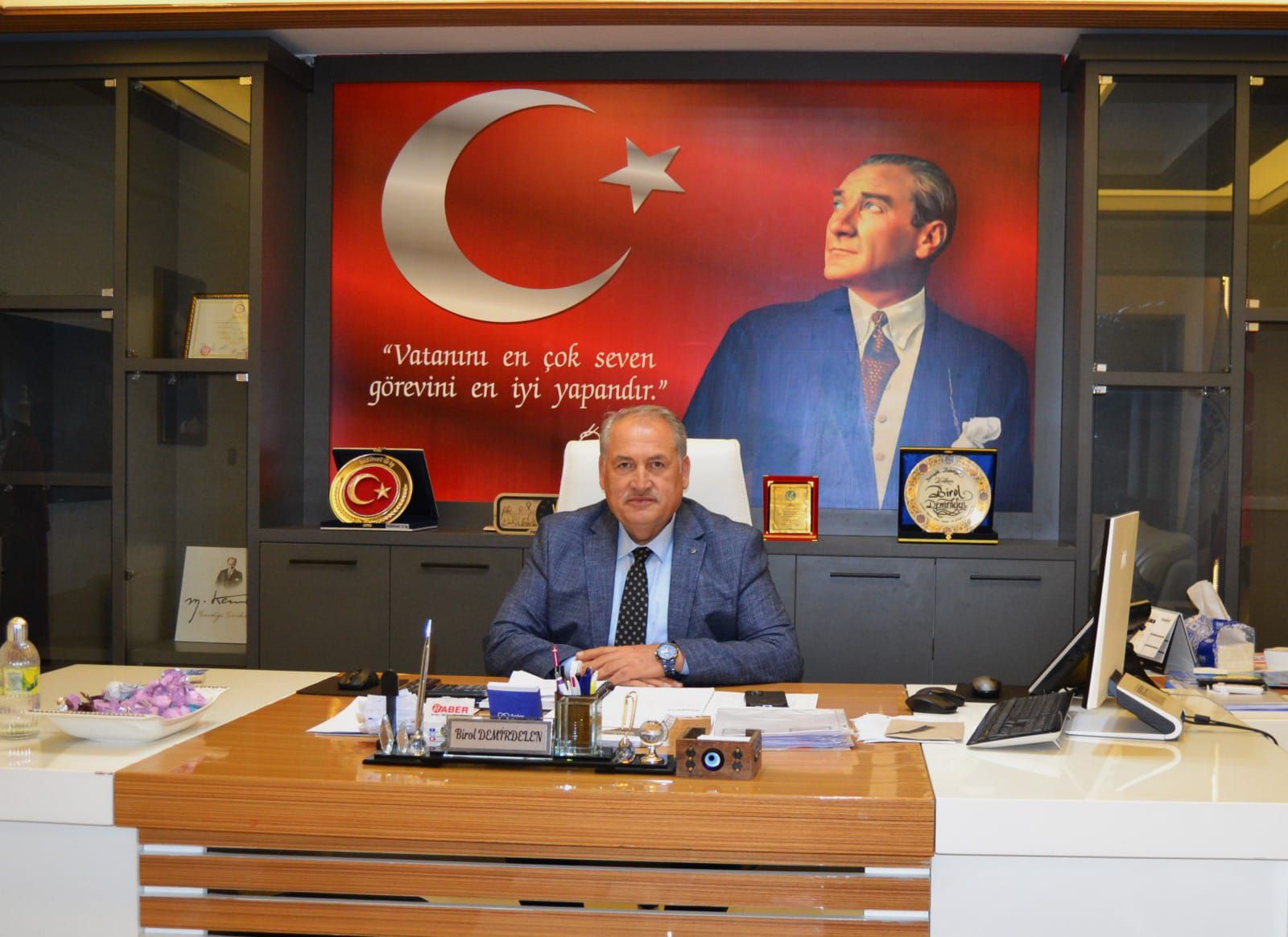 Başkan Demirdelen, Sosyal Medya Takipçilerini Sahte Hesaba Karşı Uyardı