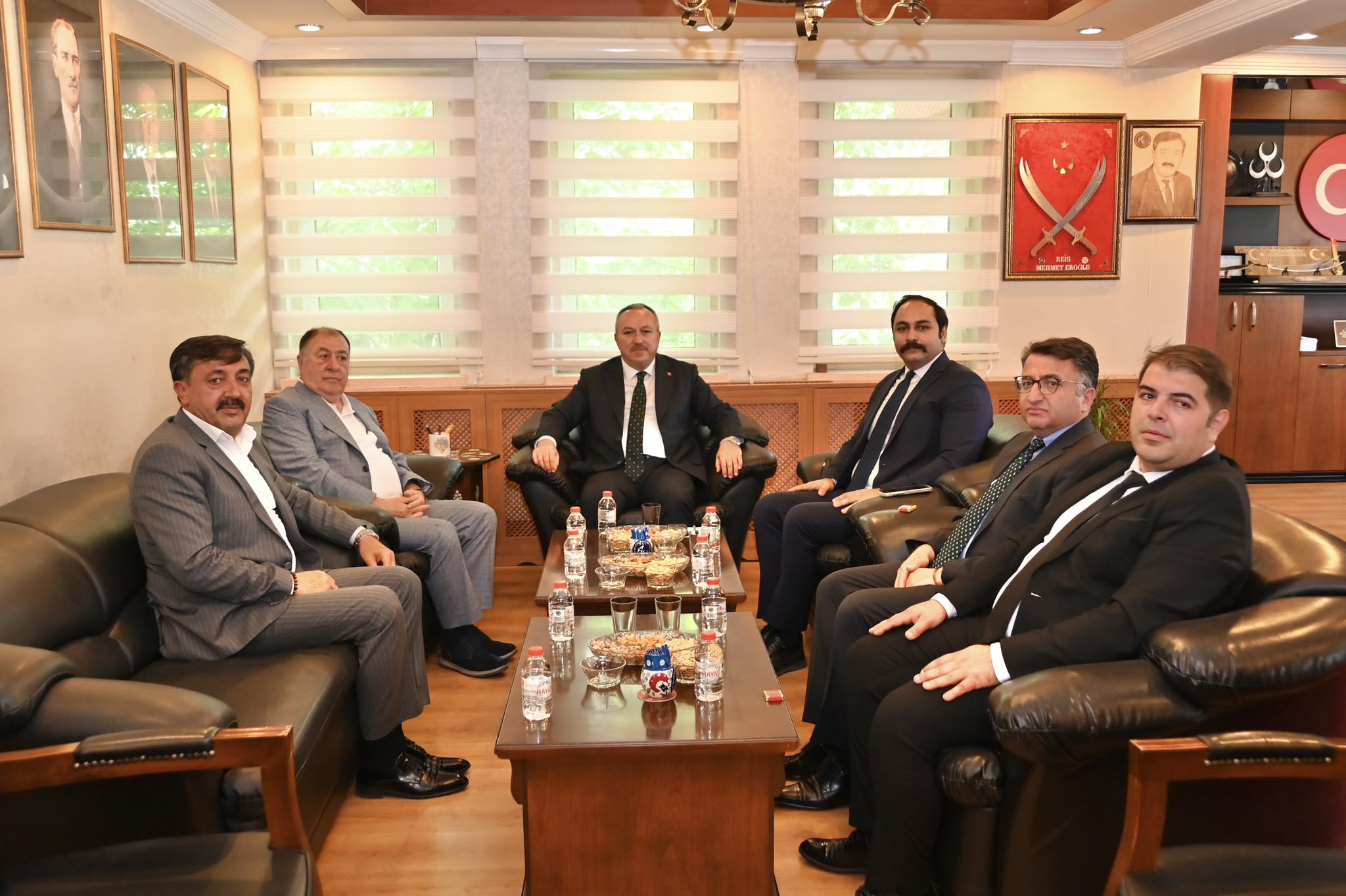ACIGÖL OSB YÖNETİMİ,VALİ FİDAN BAŞKANLIĞINDA BİR ARAYA GELDİ