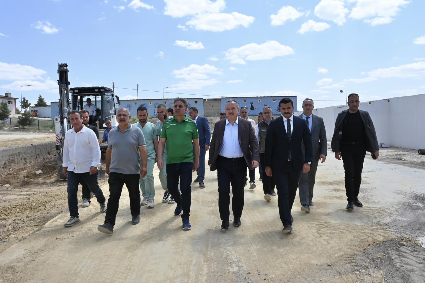 Vali Fidan, Hayvan Kasabasında İncelemelerde Bulundu