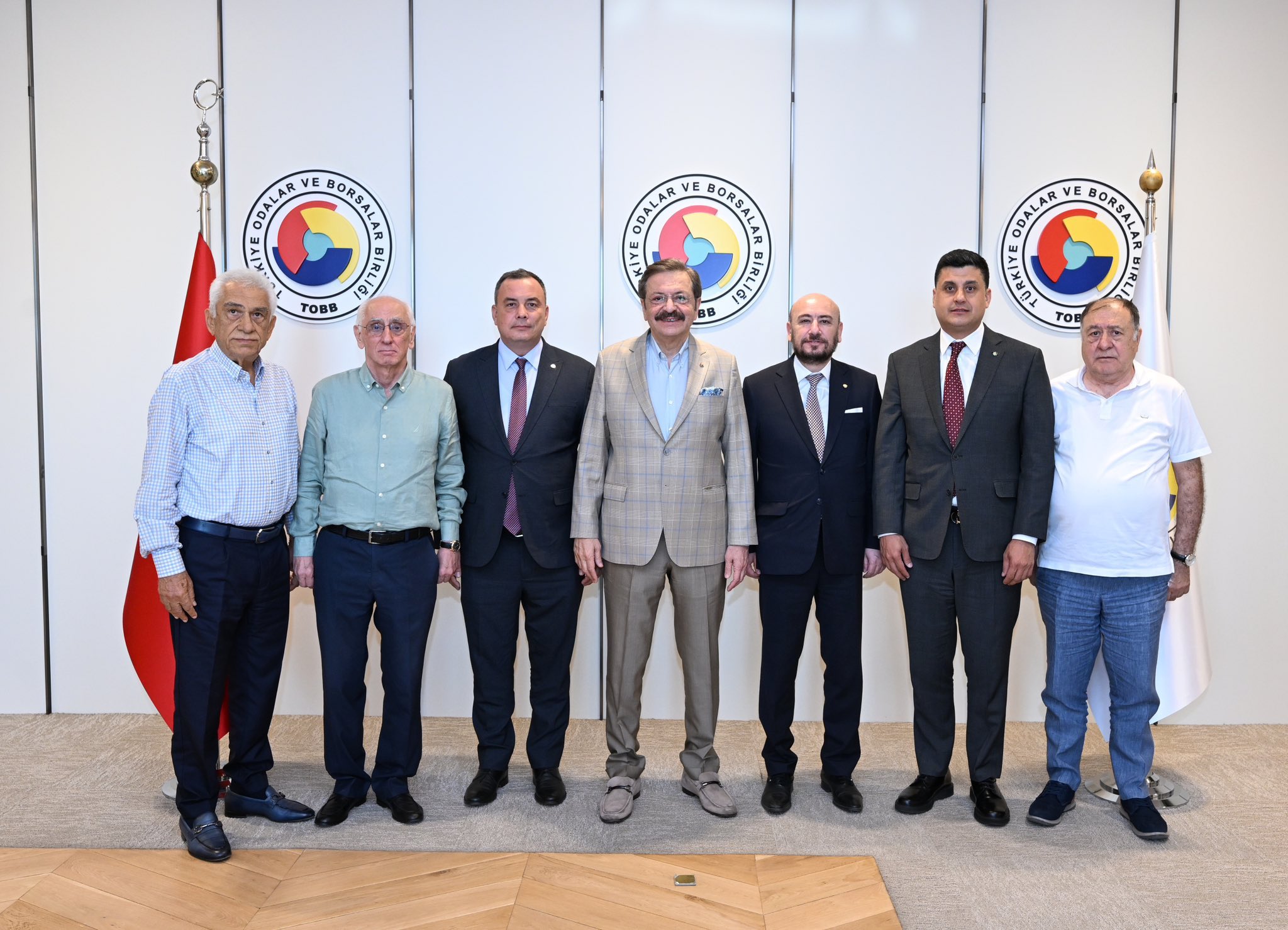 Parmaksız, TOBB Başkanı Hisarcıklıoğlu İle Konuklarını Ağırladı
