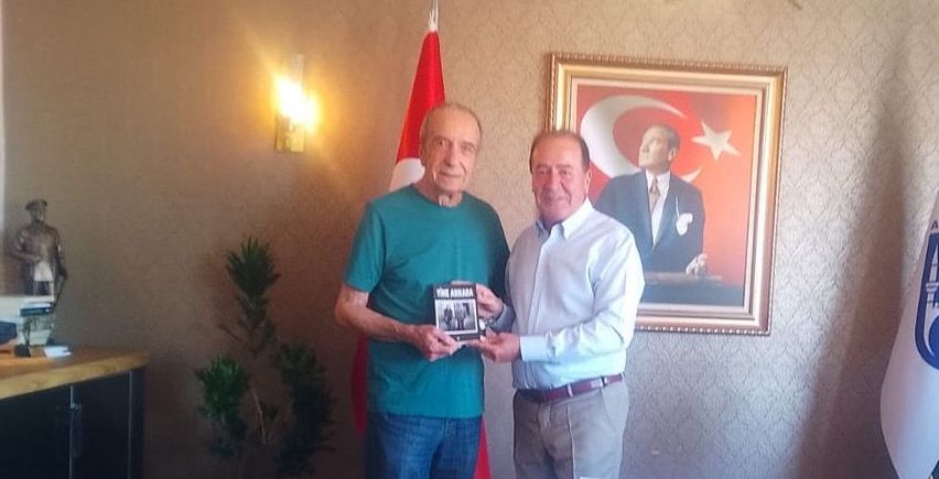 Araştırmacı Yazar Sönmez, ABB Proje Koordinatörü   Ödemiş’e “Yine Ankara’ Kitabını Takdim Etti