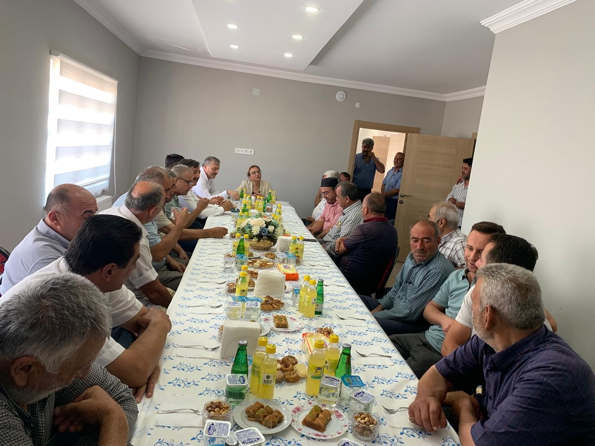 MHP HEYETİ, NEVŞEHİR’İN EN BÜYÜK TARIM VE SANAYİ KÖYÜ KARACAÖREN’DE