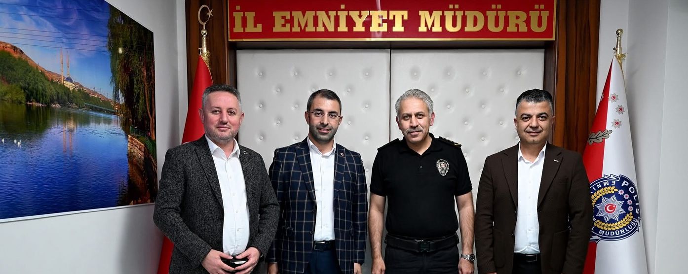 Belediye Başkanları Özçelik, Güneş ve Ateş, Emniyet Müdürü Karaman’a Hayırlı Olsun Ziyaretinde Bulundu