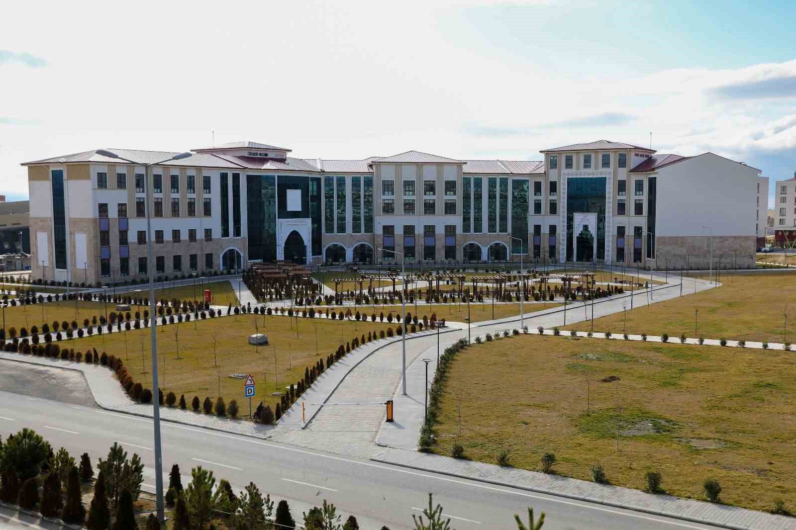KIRŞEHİR VE NİĞDE’DE TIP FAKÜLTELERİ VAR, BİZDE TIP TİPİ TIPPP OYNAMA EĞİTİMİ