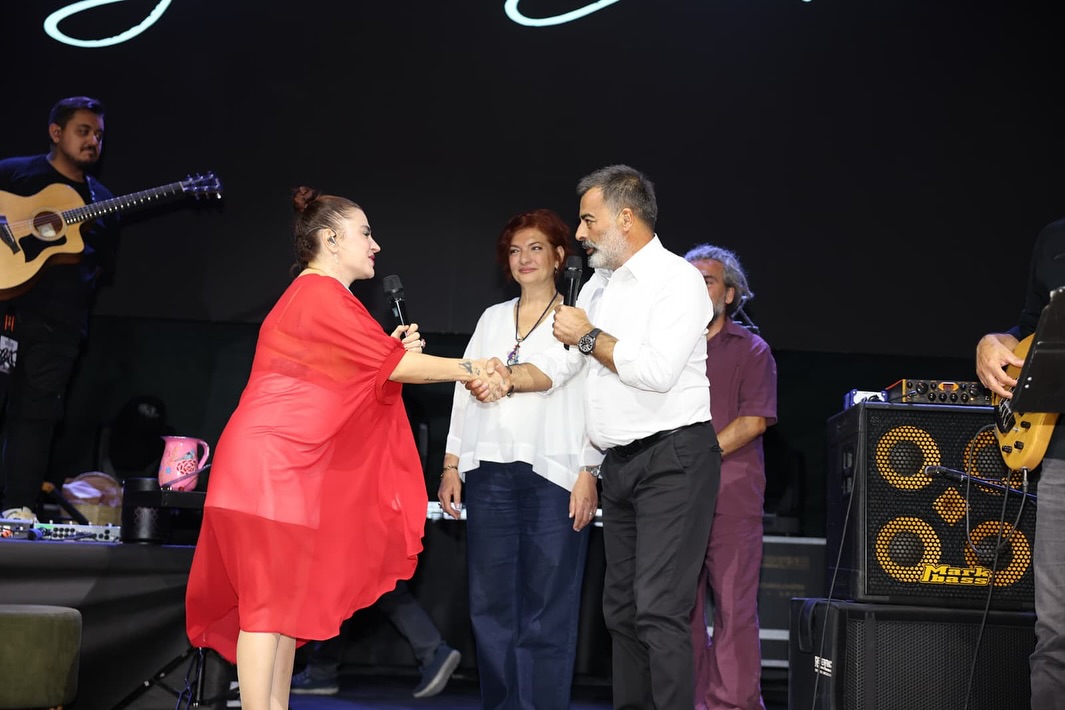 53. ÜRGÜP ULUSLARARASI BAĞBOZUMU FESTİVALİ CEYLAN ERTEM KONSERİ İLE SONA ERDİ